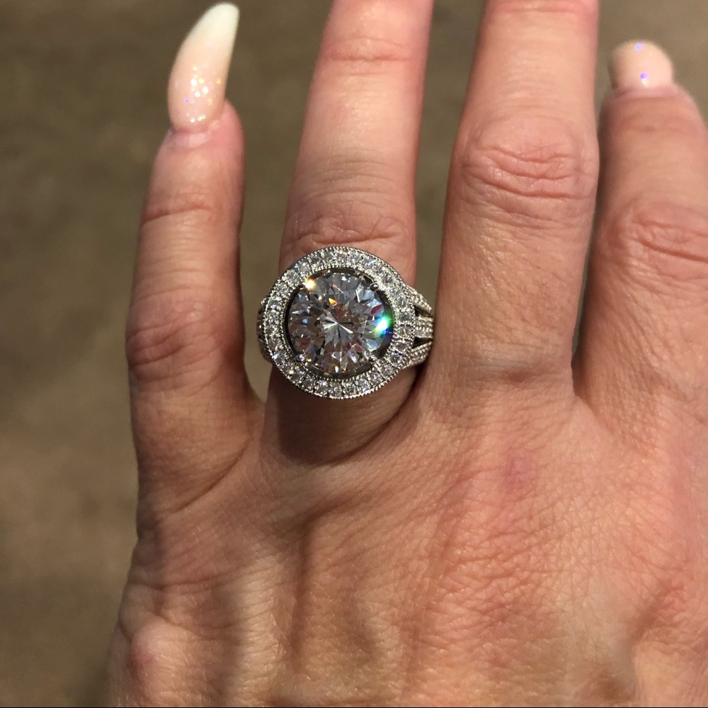 Vanna k Cz ring